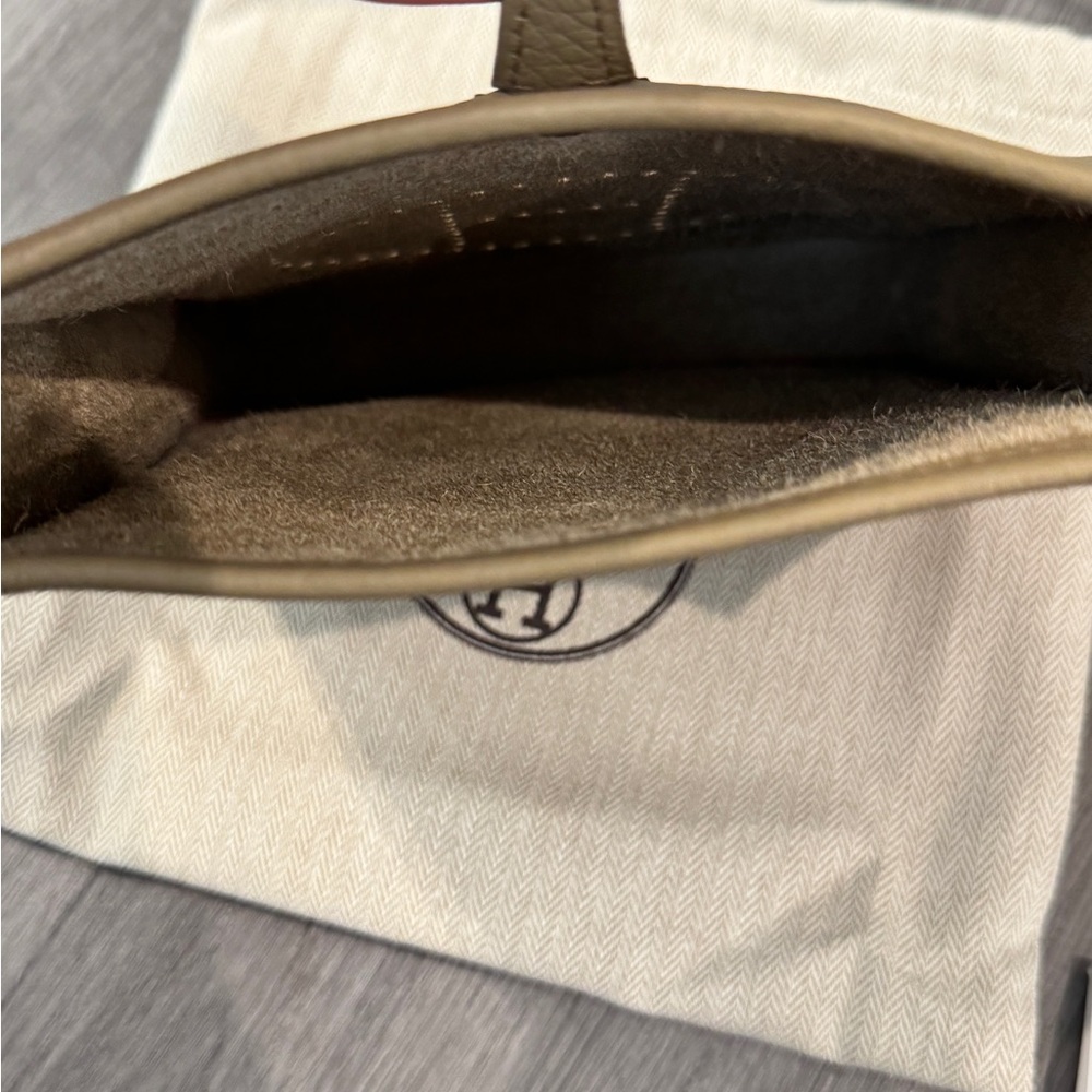 ❤️SOLD❤️Brand New Authentic TPM Mini Evelyn’s Beige Marfa Gold hardware - Picture 8 of 8
